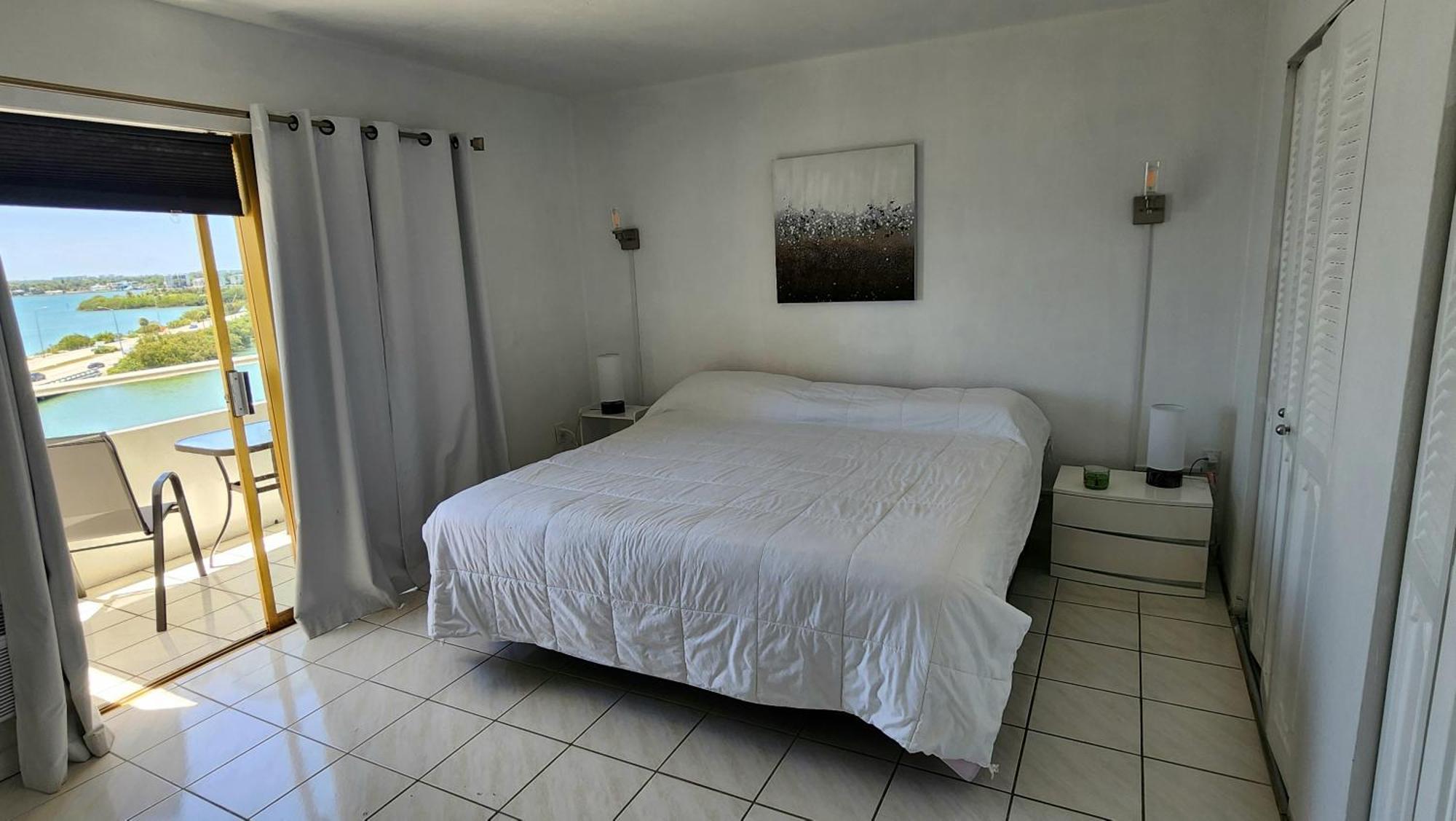 Bayfront Apartment Breathtaking Views- One Bedroom W Balcony- Living Room -Free Parking Miami Beach Luaran gambar